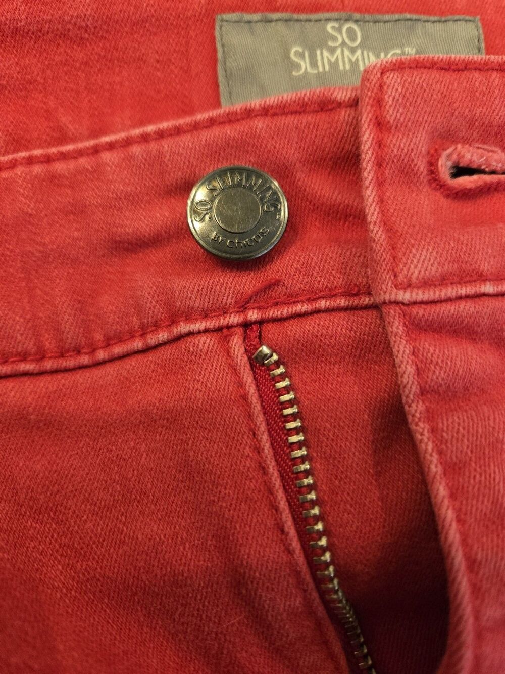 So Slimming by Chico's Women's Washed Red Ankle Zip Jeans Size 0.5 US Size 6 - Picture 7 of 15